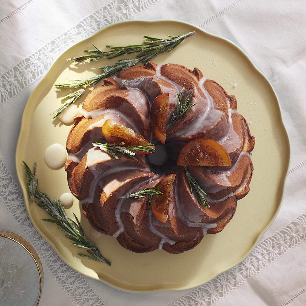 Emile Henry Medeleine Round Serving Platter Vanilla 31cm (6)