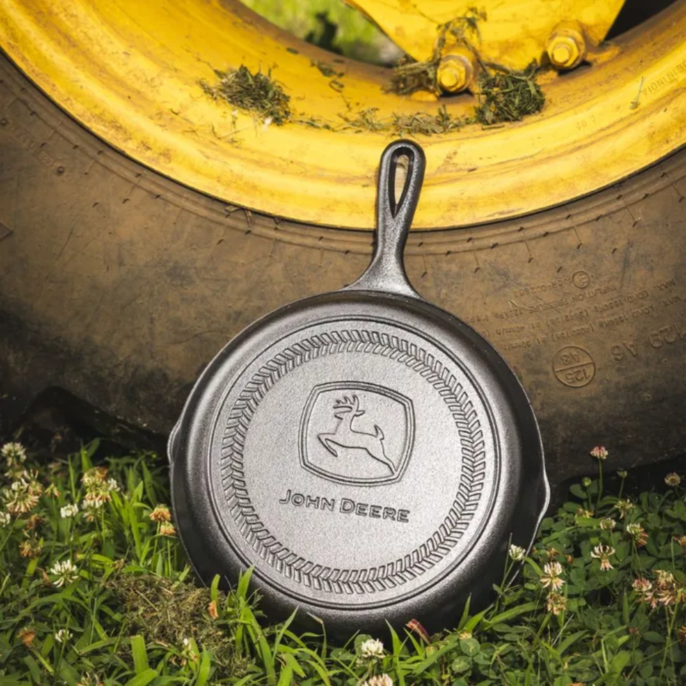 John Deere Cast Iron Skillet 26cm (2)