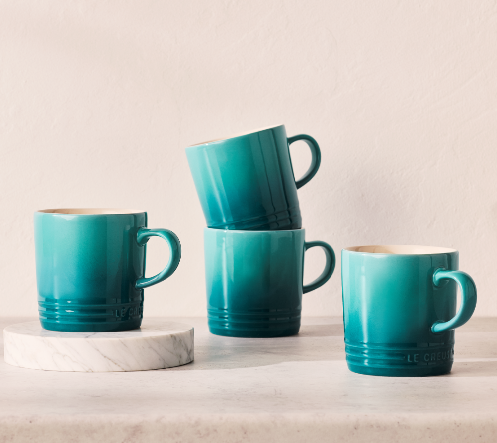 Le Creuset Stoneware Mug Bleu Riviera Lifestyle (4)