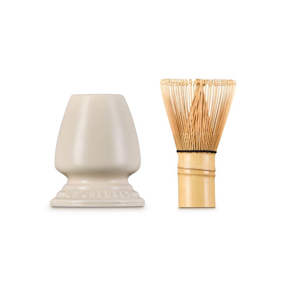 Le Creuset Stoneware Serenity Matcha Whisk & Stand Brioche (1)