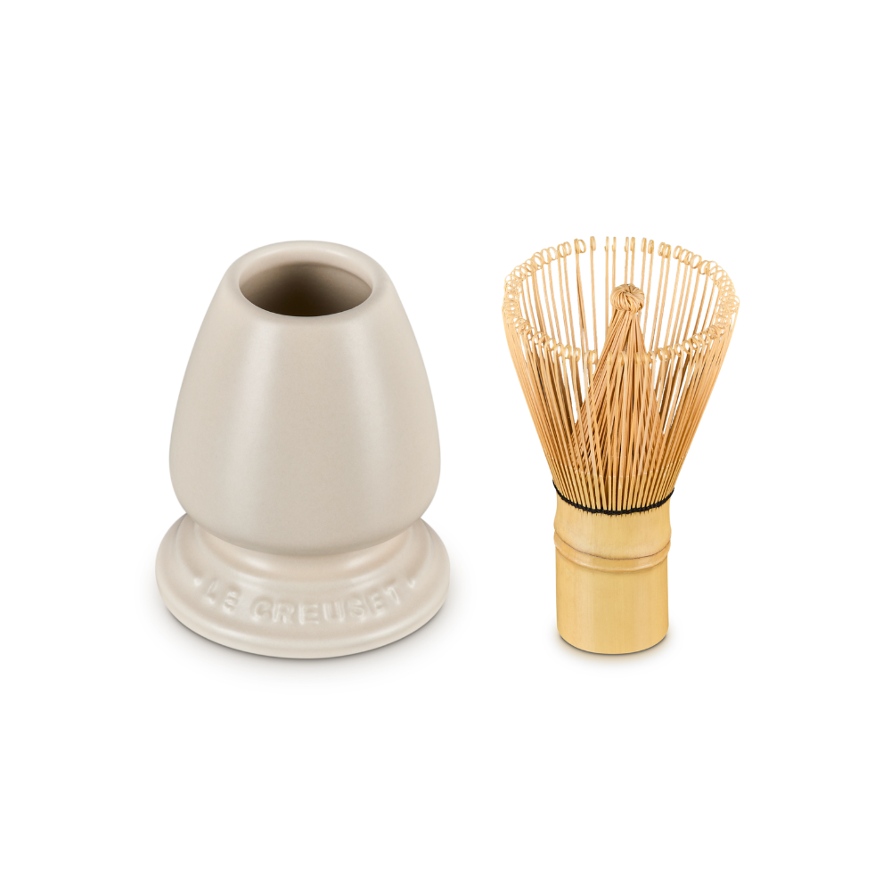 Le Creuset Stoneware Serenity Matcha Whisk & Stand Brioche (2)