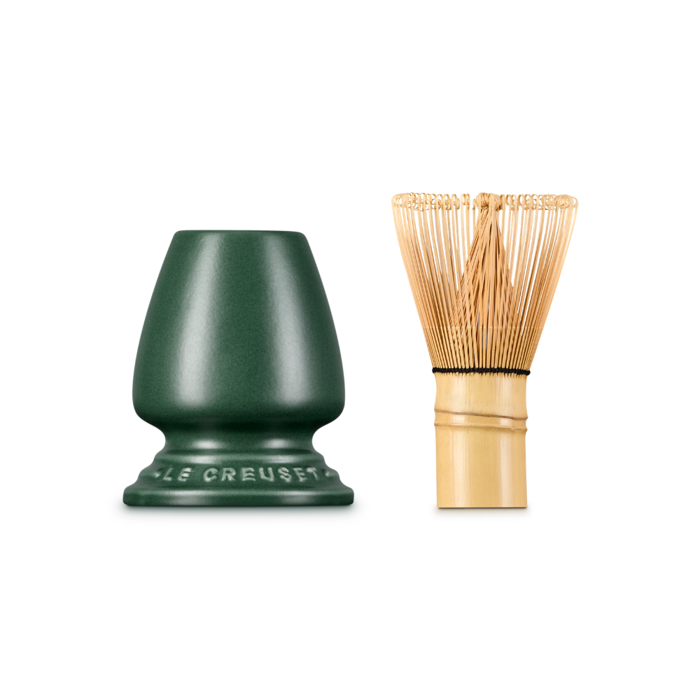 Le Creuset Stoneware Serenity Matcha Whisk & Stand Foret (4)