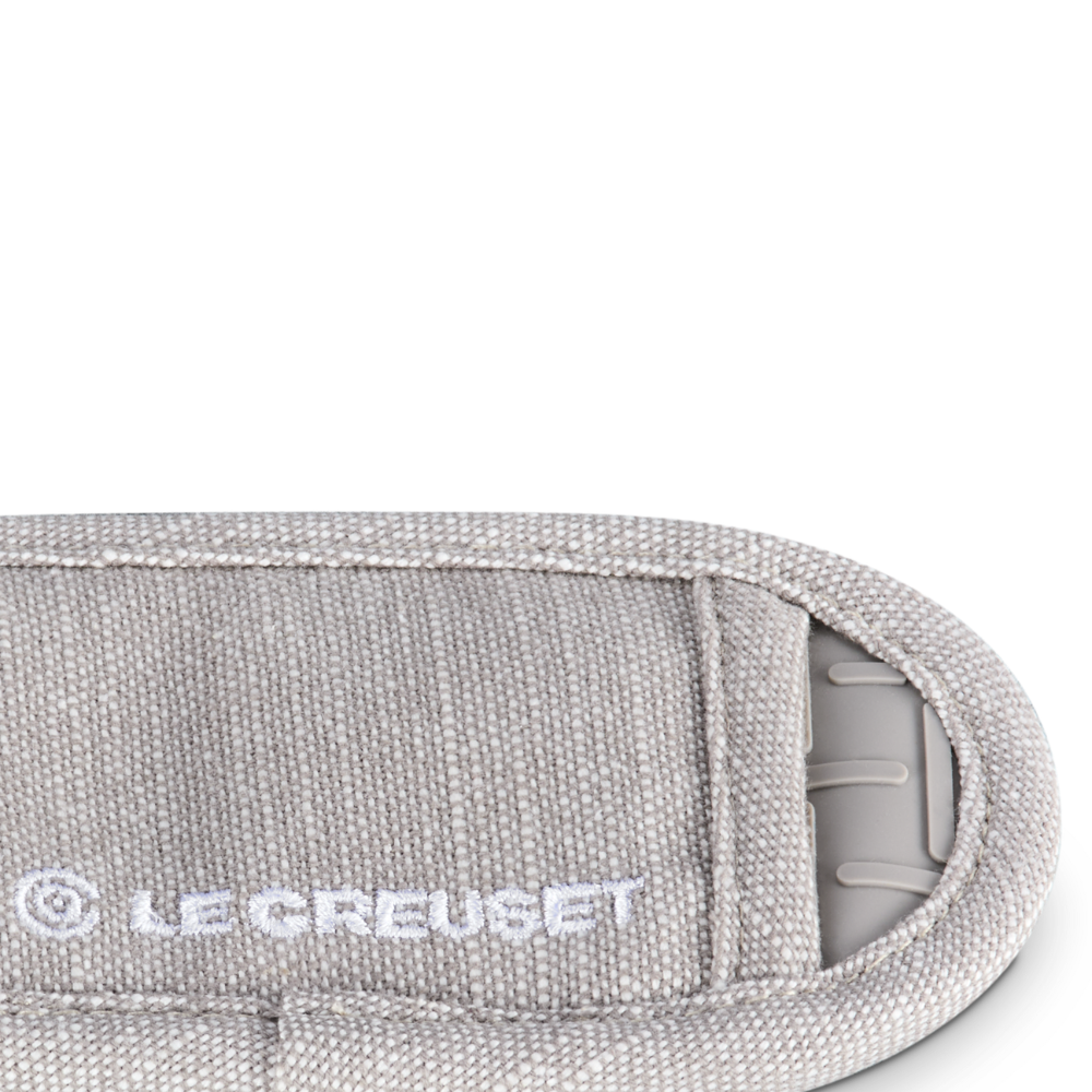 Le Creuset Textiles Hand Sleeve Sable 18cm (3)
